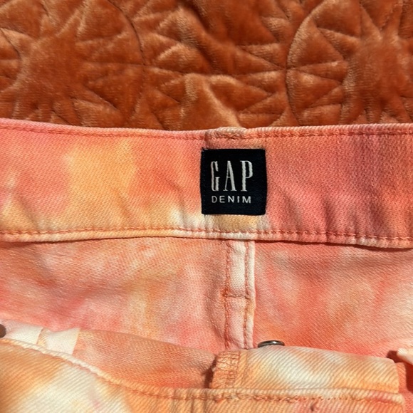 Gap Cheeky Tye Dye Short - Picture 2 of 4